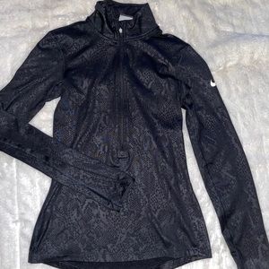 Nike Quarter Zip Top